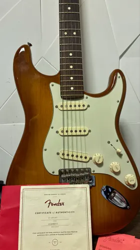 Guitarra Fender American Professional II Stratocaster®HSS