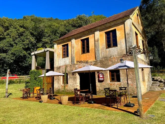 INBOX CIA IMOBILIÁRIA ALUGA CASA COMERCIAL NO CAMINHOS DE PEDRA COM 373,33 M²