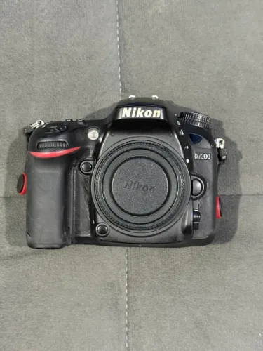 Nikon D7200 clicks 92 k
