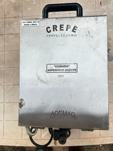 Máquina para crepe usada poucas vezes