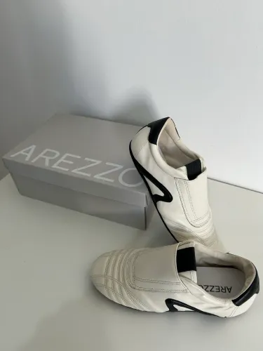Tênis arezzo