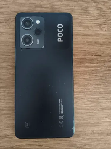 Pouco x5 por mal contato no conector recomendo trocar bateria para deixar 100%