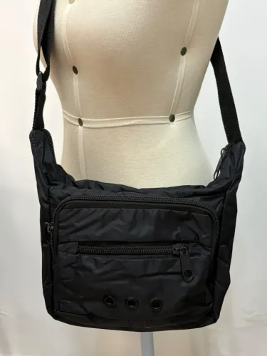 Bolsa carteiro preta impermeável