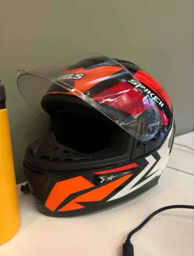 Capacete 1 mês de uso