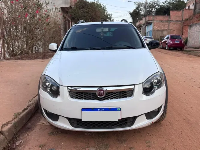 Fiat Strada Trekking 1.6 16V Flex CD 2014