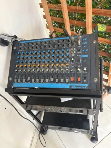 Mesa de som