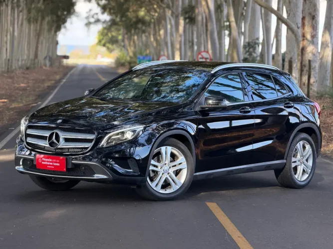 Mercedes-Benz GLA 250 Vision 2.0 TB 16V 211cv Aut. 2015