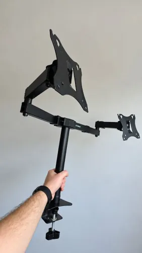 SUPORTE PARA 2 MONITORES ?
