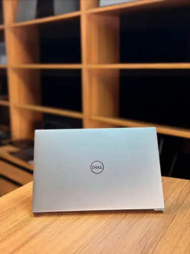 Notebook Dell XPS i7 12ª, RAM 32 GB - Tela iPS - GPU dedicada Nvidia 
