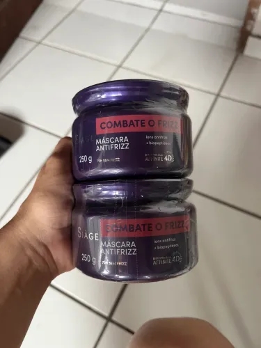 VENDO 2 máscaras siáge Eudora ( combate o frizz)