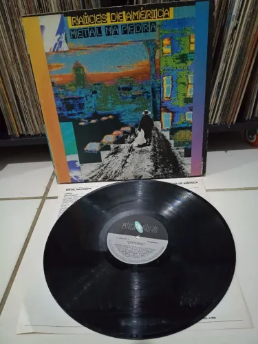 Lp Raices de América -metal na pedra