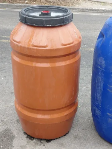 Galão 250 litros e 240 litros
