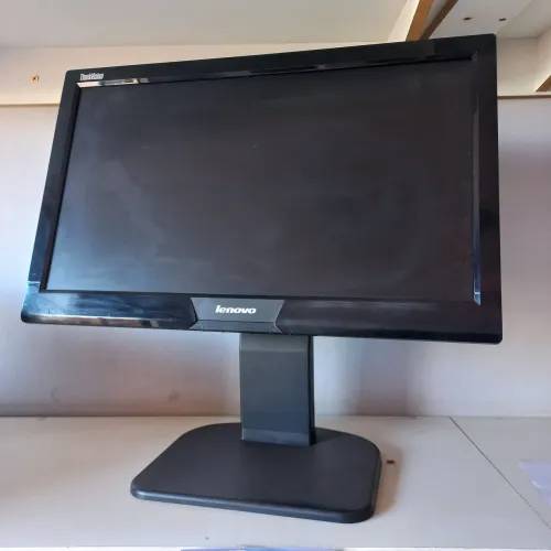 Monitor Lenovo ThinkVision