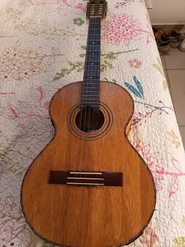 Violão elétrica Giannini
