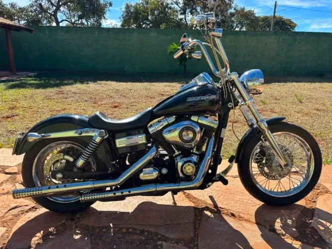 Harley-Davidson Dyna Super Glide Custom 2011 - Único Dono