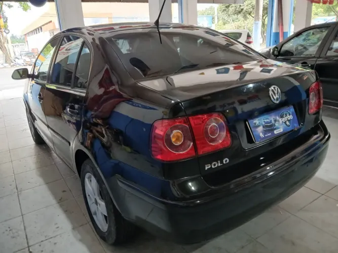 Volkswagen Polo Sedan 1.6 MI Total Flex 8V 4P 2011