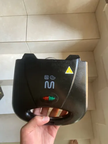 Sanduicheira Grill 2 em 1 multi home 750W 127V