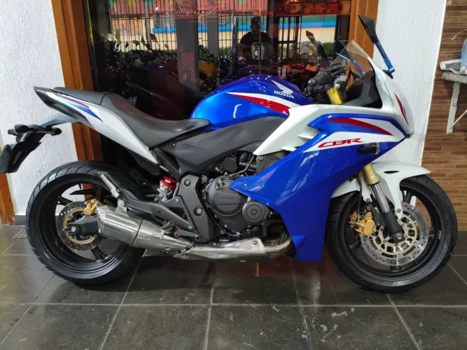 HONDA CBR 600 F 2014 IMPECÁVEL