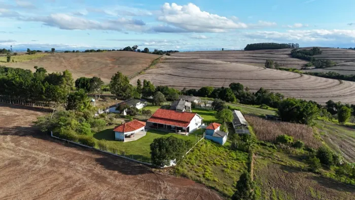 *EXCELENTE SÍTIO A VENDA EM ITAPETININGA-SP* ?? Dupla Aptidão: Agricultura e Pecuária Área
