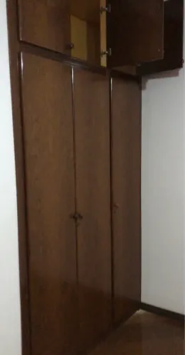 Guarda roupa embutido 