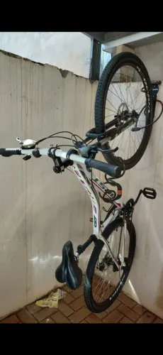 Bicicleta first feminina aro 29