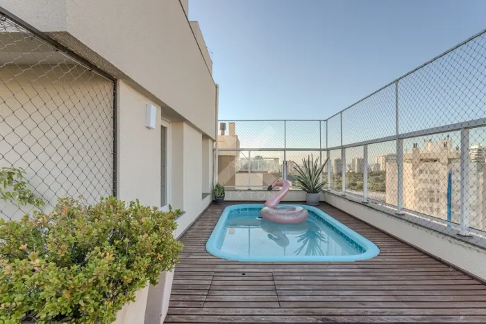 Cobertura e quartos (1 suíte) para comprar no bairro Chácara das Pedras