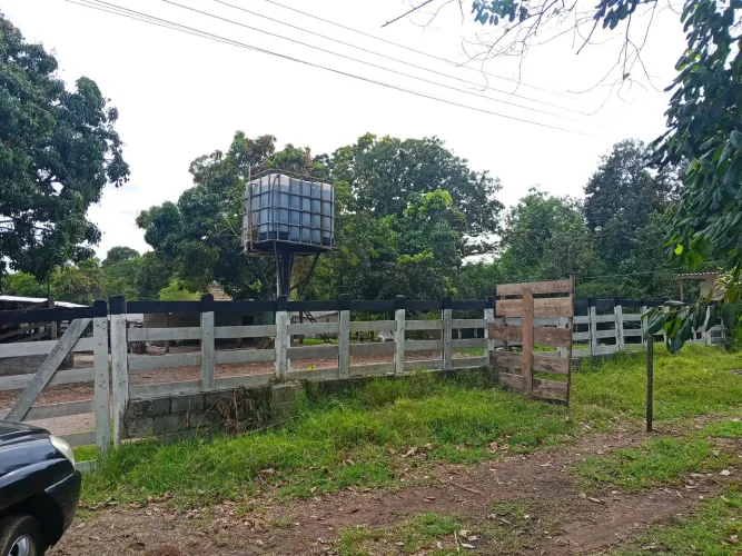 Vendo chácara com córrego no fundo com 8 mil metros em Aguas Lindas