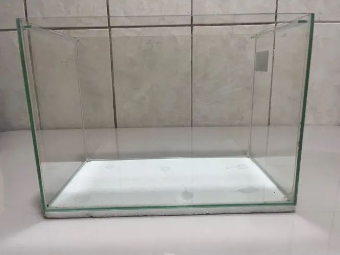 AQUÁRIO 17 LITROS