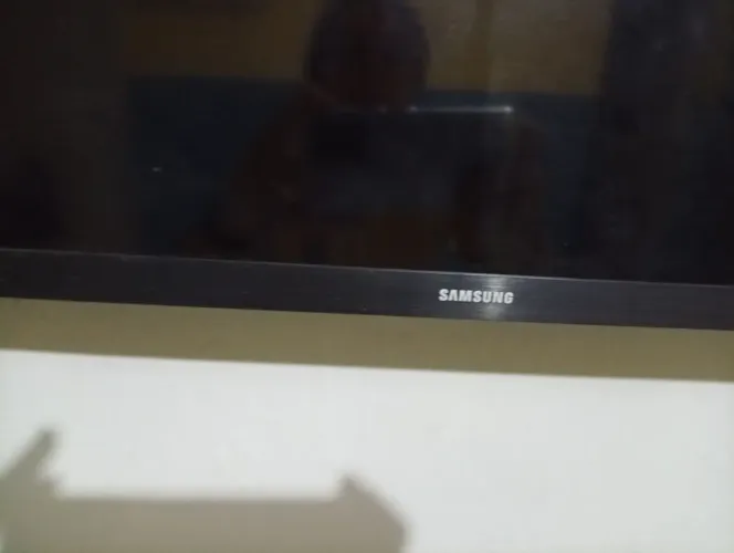 Tv para retirada de peças