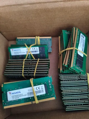 Memória RAM ADATA 8GB DDR4 3200MHz para Notebook