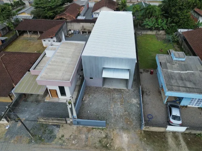 Alugo GALPÃO 220m2 Zona Industrial Norte de Joinville