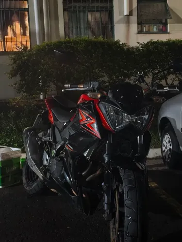 Z300 bem cuidada