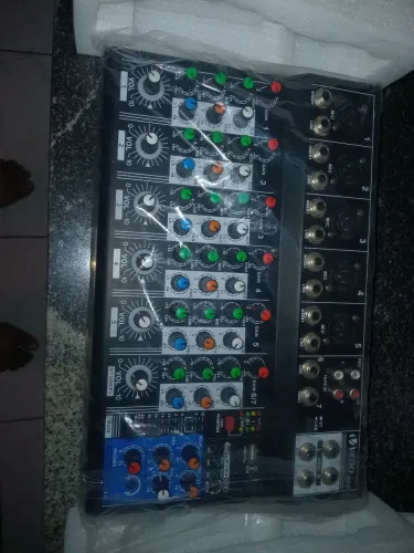 Mesa de som