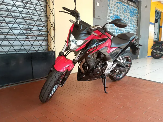 Vende-se ou troca por Buggy.
