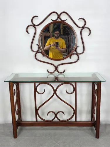 Aparador com Espelho Thonart em madeira vergada, original da época, com selo