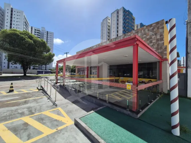 Ponto Comercial com 280 m² para Locação na Av. Adélia Franco | Localização Privilegiada