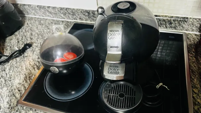 Cafeteira Nescafé Dolce Gusto Arno