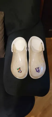 Vendo Crocs transparente número 40