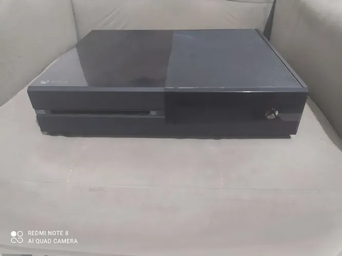 Xbox One Fat 500 GB+ Fifa 20 (sem capa)
