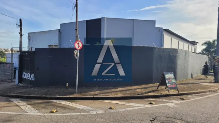 Salão Comercial para Locação em Sorocaba, Jardim Bertanha, 2 banheiros, 2 vagas
