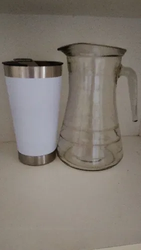 Jarra Antiga e Copo térmico
