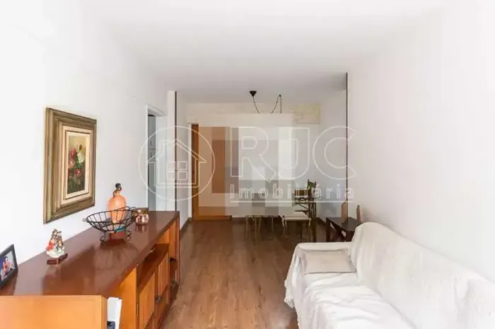 Apartamento para venda tem 63 metros quadrados com 2 quartos