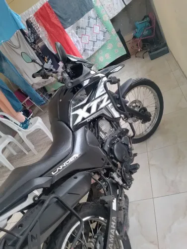Vendo já licenciada, placa final 3
