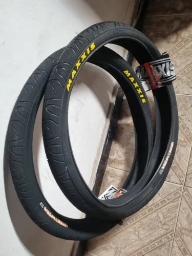 Pneu Maxxis Hookworm 26x2.50 1 Unidade Wheeling Freeride Urbano NOVO NA ETIQUETA