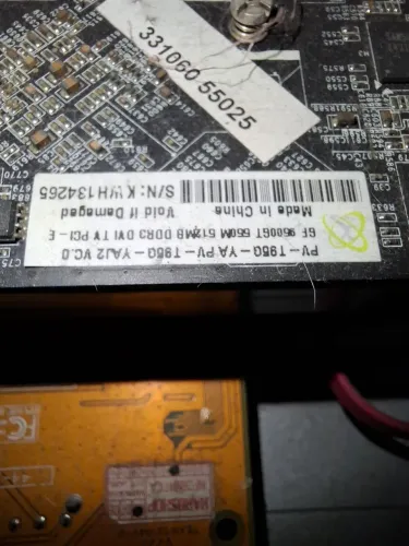 * CPU POSITIVO AMD CELERON, com DVD, HD 256GB *