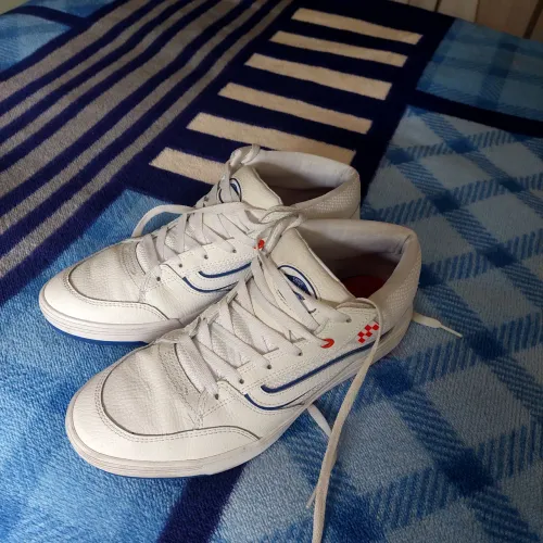 Tênis vans, em couro, 41