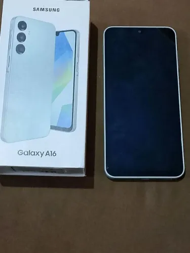 Celular Samsung A16 muito novo.
