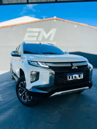 Mitsubishi L200 Triton Sport HPE-S 2.4 CD Dies. AUT 2024