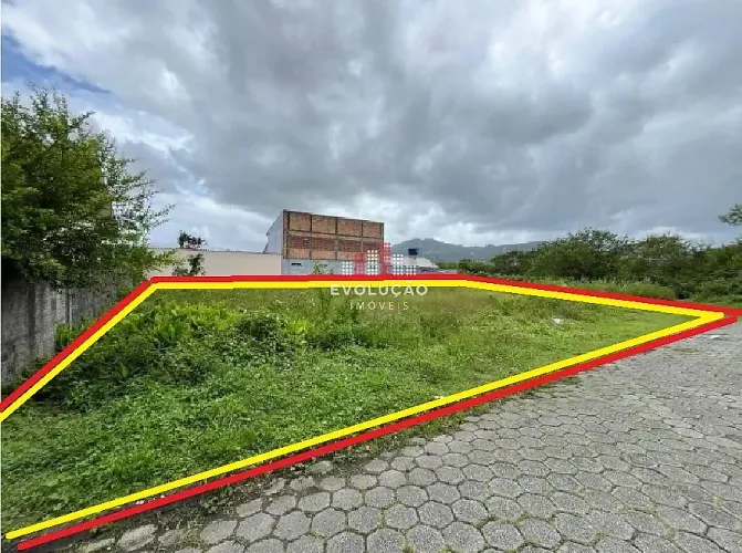 TERRENO 360m², 2 Pavimentos, Escritura - João Rosa