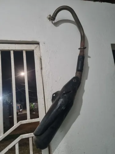 Escapamento da 160 quebra galho